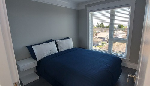 Beautiful Bright 3 Bedroom Townhouse
