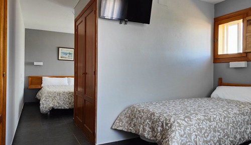Economy Quadruple Room