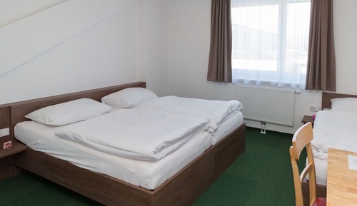 Basic Triple Room