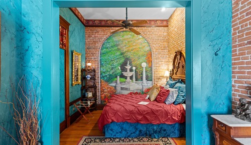 Signature Room #1, 1 Queen Bed, Walk-in Shower, ADA