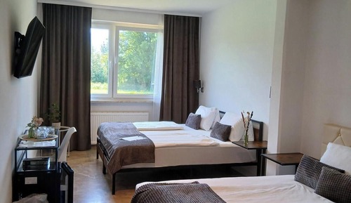 Family Room (incl. City Tax)