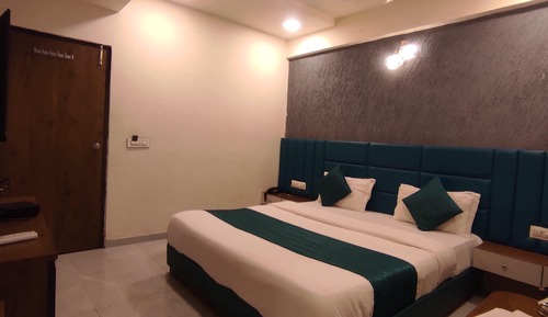 Deluxe Room, 1 Double Bed, City View