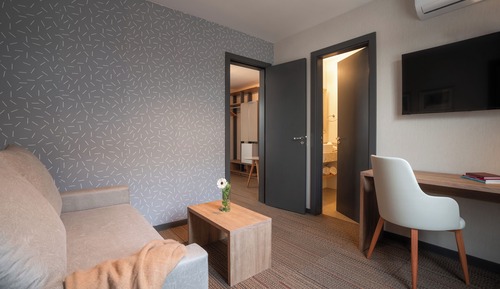 Standard Suite