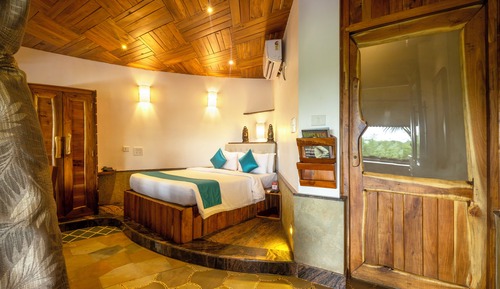 Deluxe Room (1)