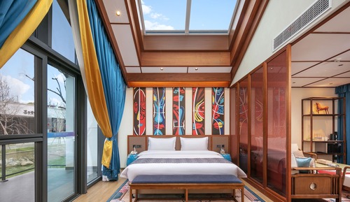 Luxury Suite