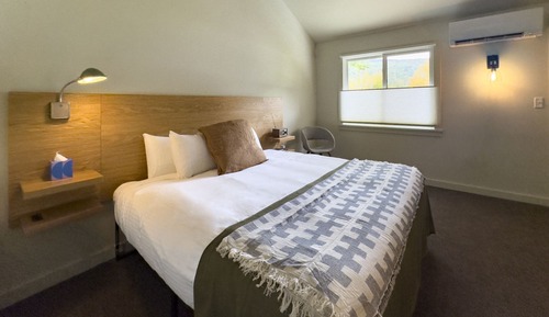 Room, 1 King Bed (Sunset)