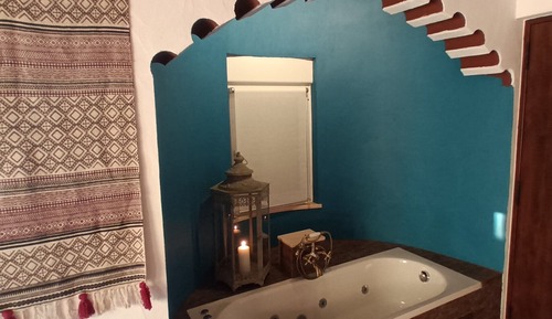 Deluxe Studio Suite