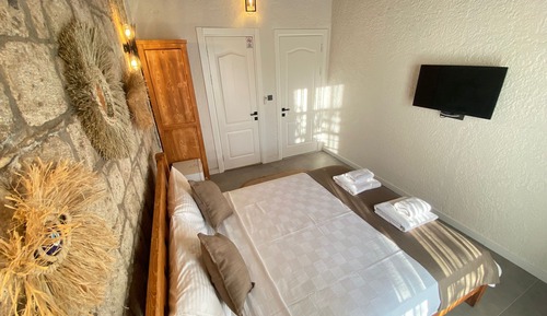 Elite Room
