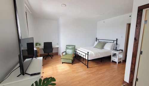 Queen Suite