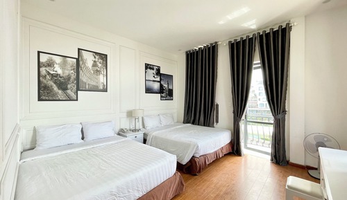 Family Room, 2 Queen Beds, Valley View