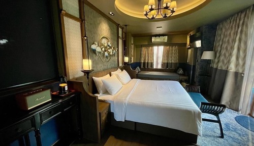 Executive Suite, Mountain View