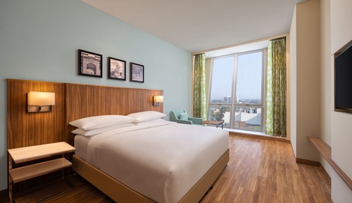 Suite, 1 King Bed, Non Smoking