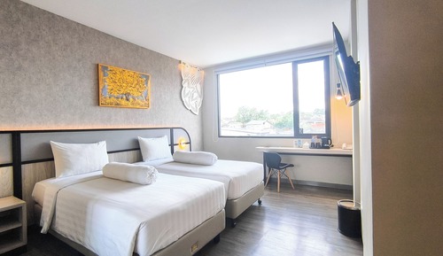 Deluxe Twin Room