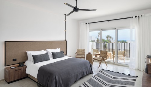 Signature Suite, Sea View