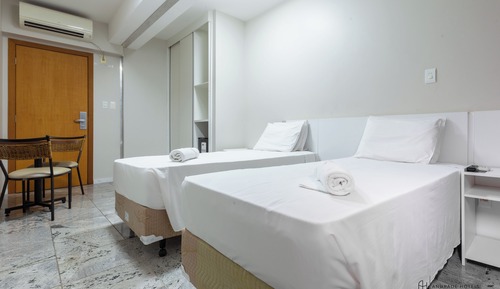 Quarto Standard Single