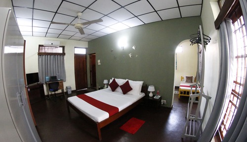 Deluxe Triple Room