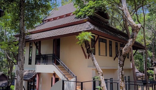 Hillside Deluxe King Room