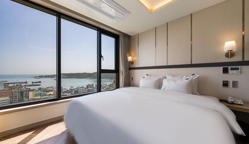 Family Suite, Multiple Beds, Sea View
