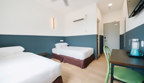 Twin Room, 2 Twin Beds, City View