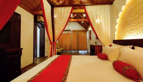 Tribhuja Luxury