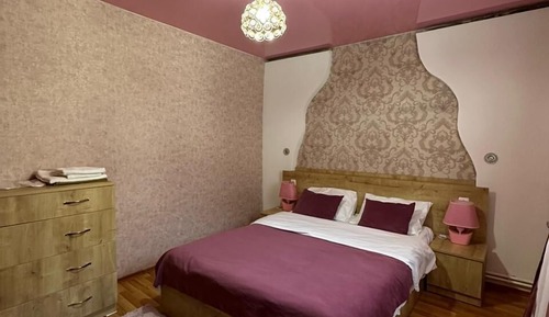 Comfort Room, 1 Queen Bed