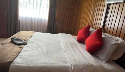 Executive Studio Suite