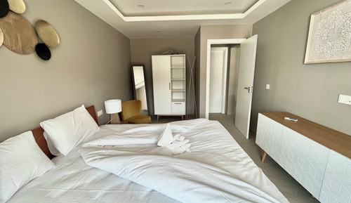 Standard Apartment, 1 Bedroom, Balcony, Partial Ocean View (507)