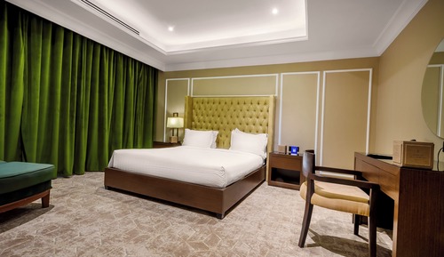 Economy Suite