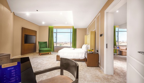 Deluxe Suite