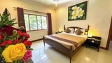 Deluxe Room, 1 King Bed, Garden View