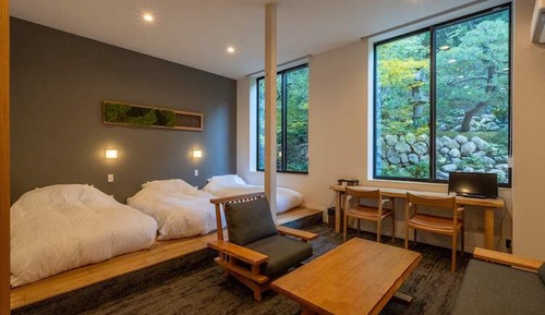 Deluxe Triple Room, 3 Twin Beds, Non Smoking, Mountain View