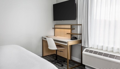 Studio, 1 King Bed, Non Smoking