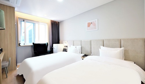 Business Twin Room