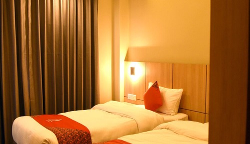 Deluxe Twin Room, City View
