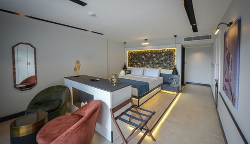 Classic Room, 1 Bedroom, Balcony, Garden View