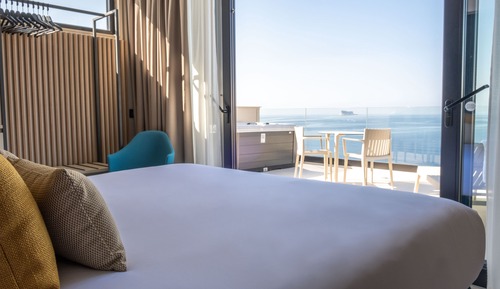 Suite, Hot Tub, Sea View