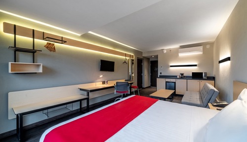 Superior Room, 1 King Bed