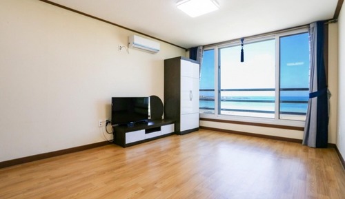 Room (202 Ondol (Unshared House))