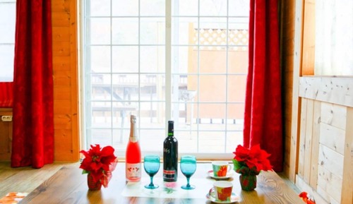 Room (Red (duplex))