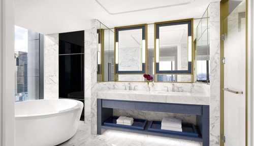 Opera Suite with Club Millésime Access, 1 King Size Bed, Lake View