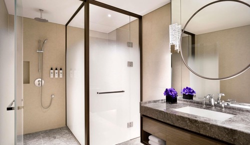 1 Bedroom Deluxe Suite with 1 King Size Bed