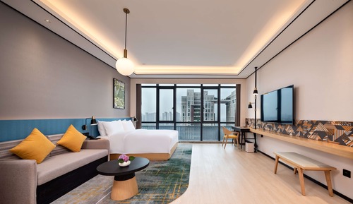 Deluxe Room, 1 King Bed