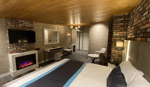 Deluxe Loft