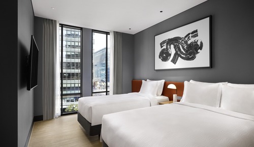Business Deluxe Family Room