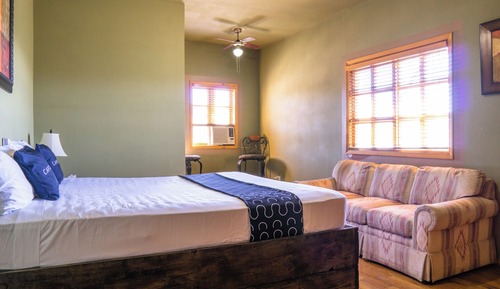Superior Room, 1 King Bed
