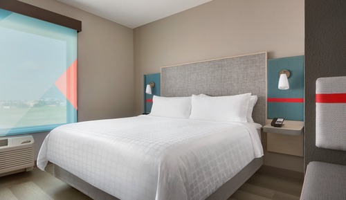 Standard Room, 1 King Bed, Accessible (Communications)