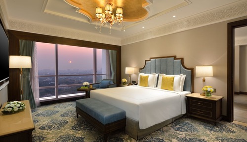 Deluxe Suite