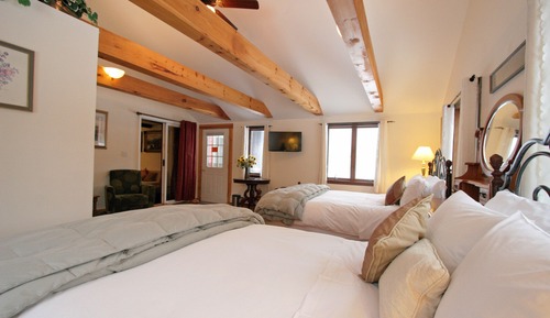 Saco Suite with refrigerator