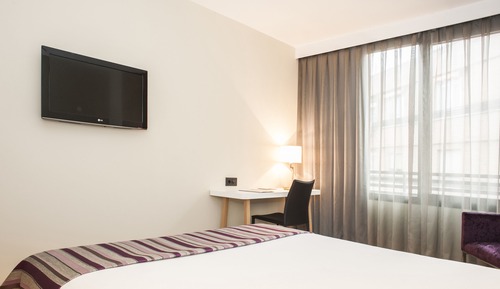 Double Room (with extra bed)