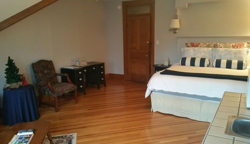 Presidential Room, Non Smoking, Private Bathroom (Kennedy)